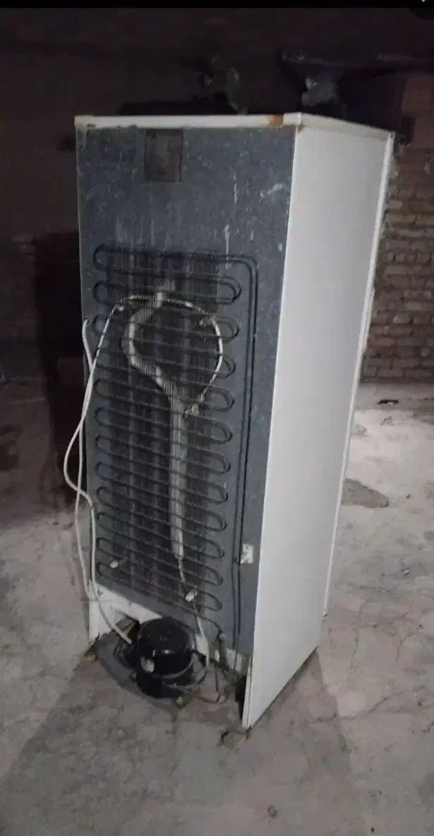 یخچال پارس شات کاملا سالم و قیمت مناسب|یخچال و فریزر|قوچان, |دیوار