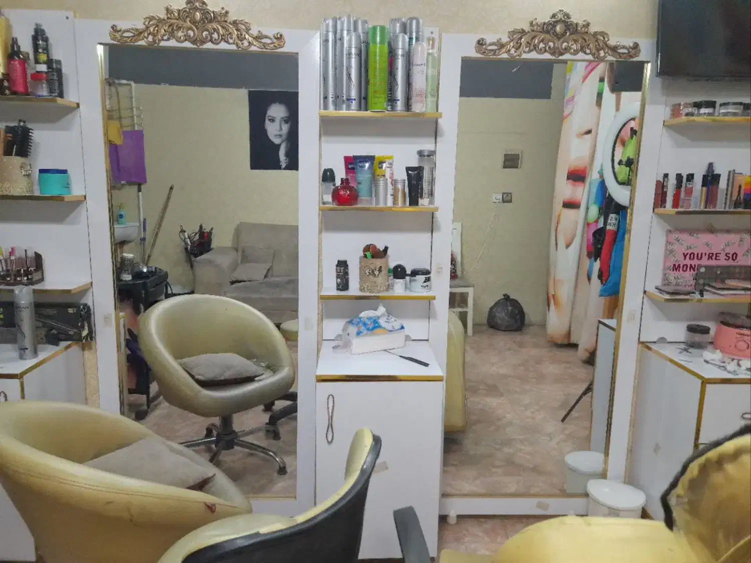 فروش دکور آرایشگاه زنانه|آرایشگاه و سالن‌های زیبایی|مشهد, موسوی قوچانی|دیوار