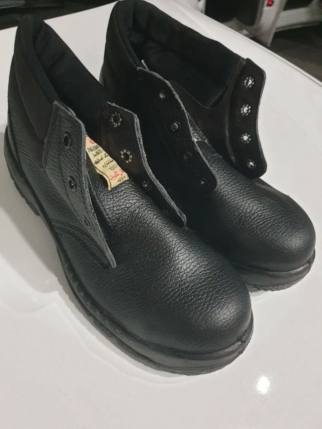 کفش ایمنی نگهبان نو|کیف، کفش، کمربند|اصفهان, کوی امیریه|دیوار