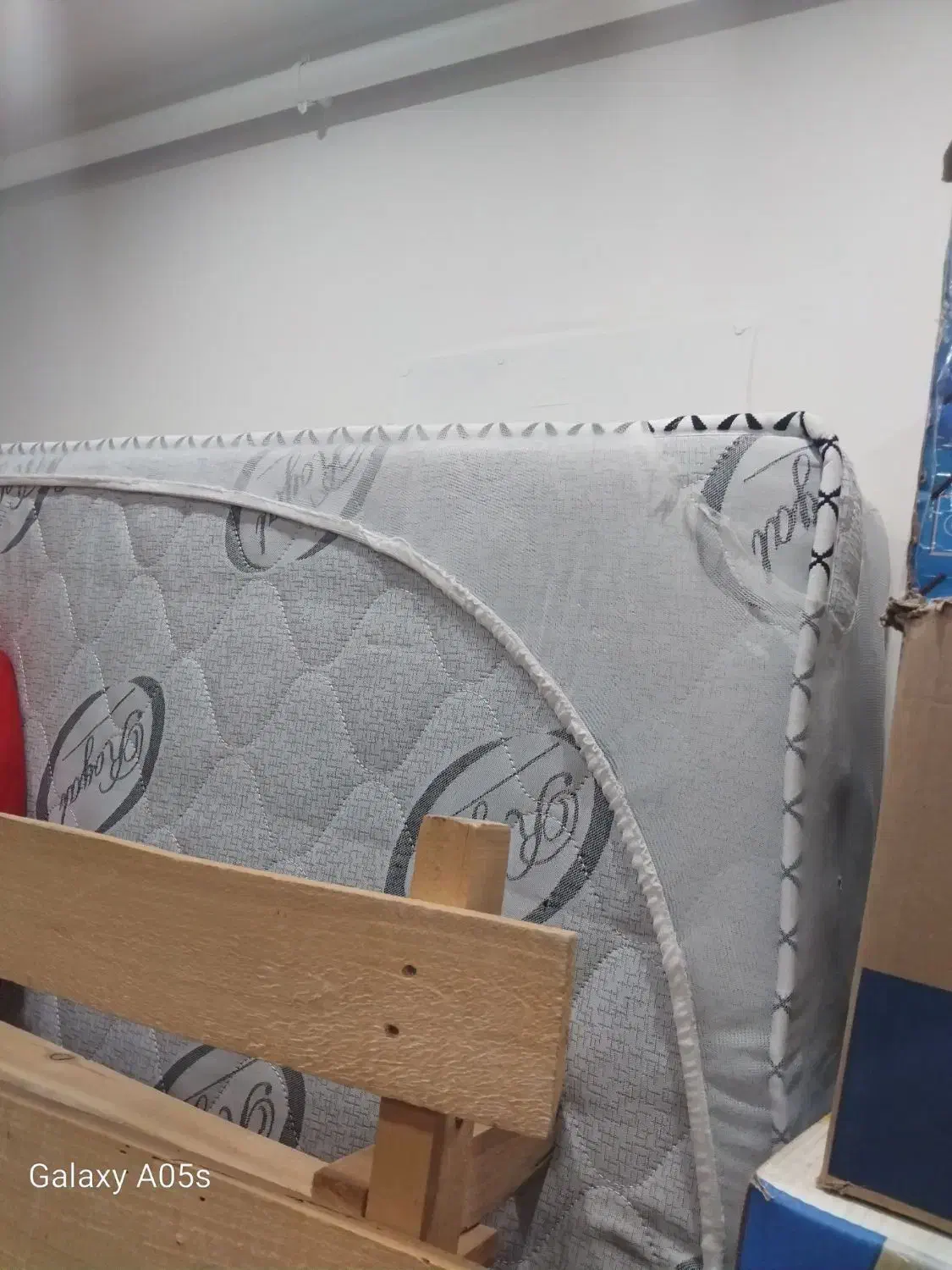 تشک خوش خواب درحد نو ۱۸۰ در ۲|تخت و سرویس خواب|همدان, |دیوار