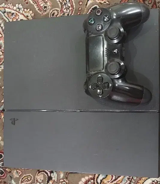 ps4فت کاملا درحد نو  مو یک ترابایت حافظه ی داخلی|کنسول، بازی ویدئویی و آنلاین|اهواز, معین زاده|دیوار