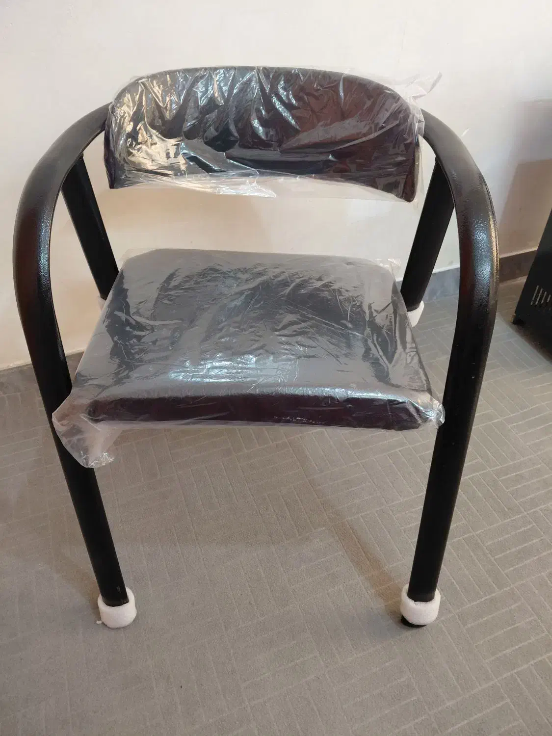 صندلی|صندلی و نیمکت|سیاهکل, |دیوار