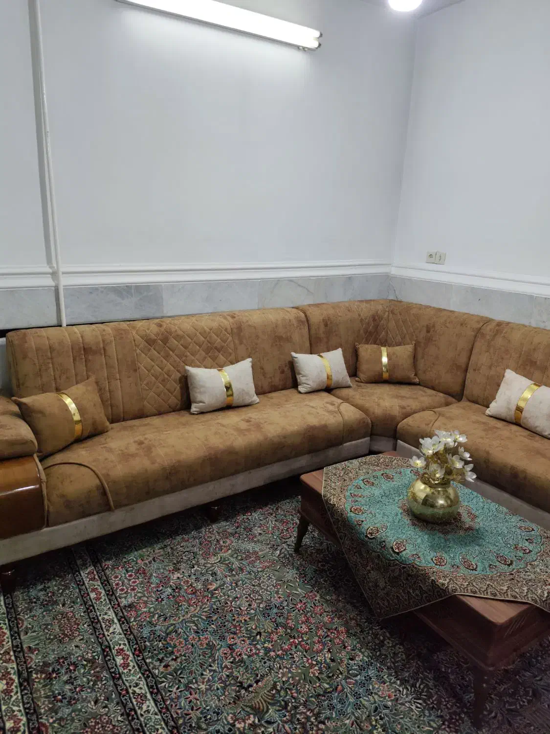 مبل راحتی ۱۱ نفره|مبلمان خانگی و میز عسلی|زاهدان, |دیوار