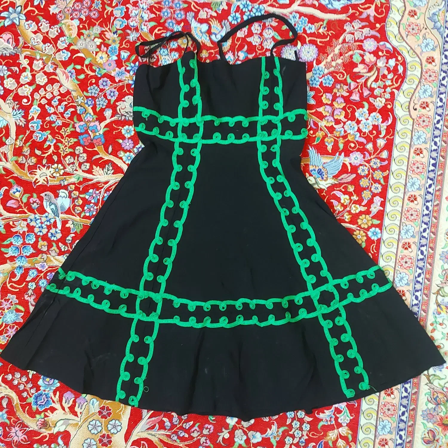 سارافون|لباس|قم, زنبیل آباد|دیوار