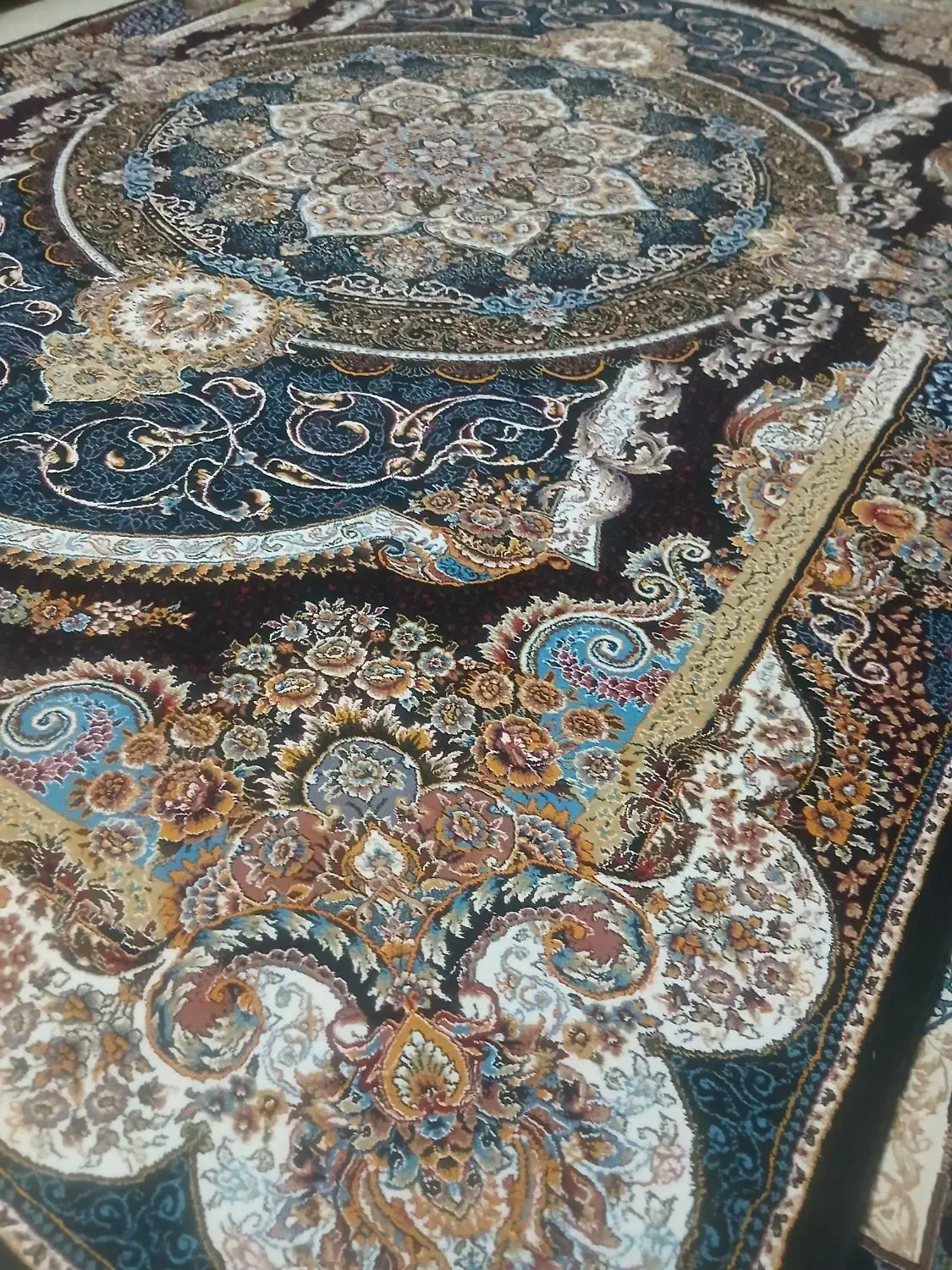 فرش ۱۲متری جفت ۸رنگ|فرش|بجنورد, |دیوار