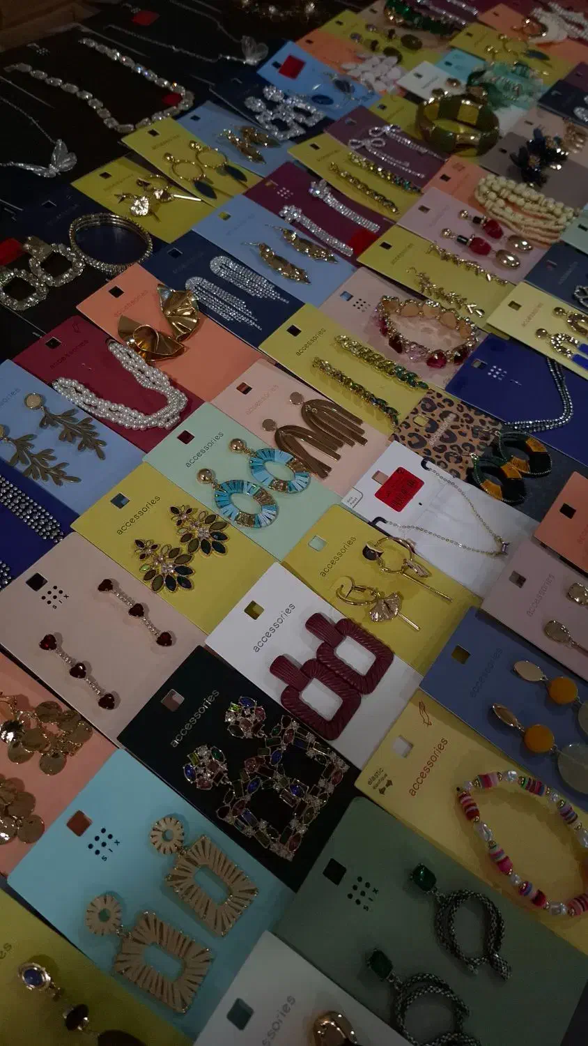 بدلیجات و اکسسوری اروپایی|بدلیجات|اصفهان, نقش جهان|دیوار