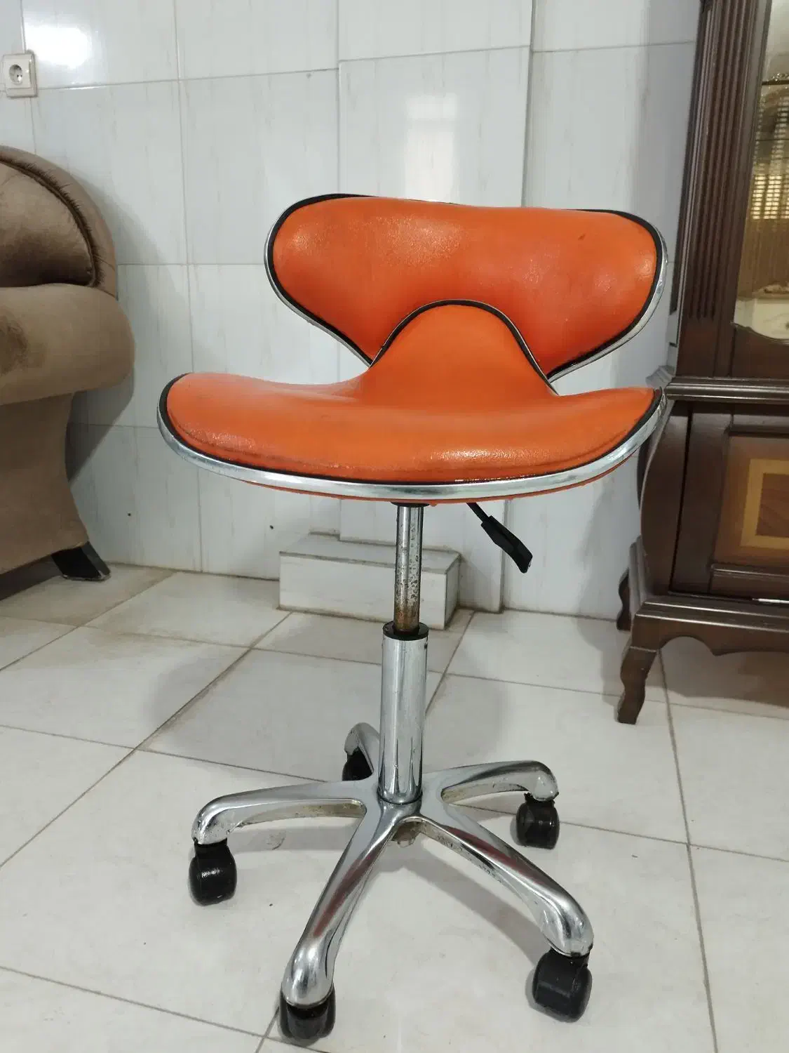 صندلی|صندلی و نیمکت|پاکدشت, خاتون آباد|دیوار