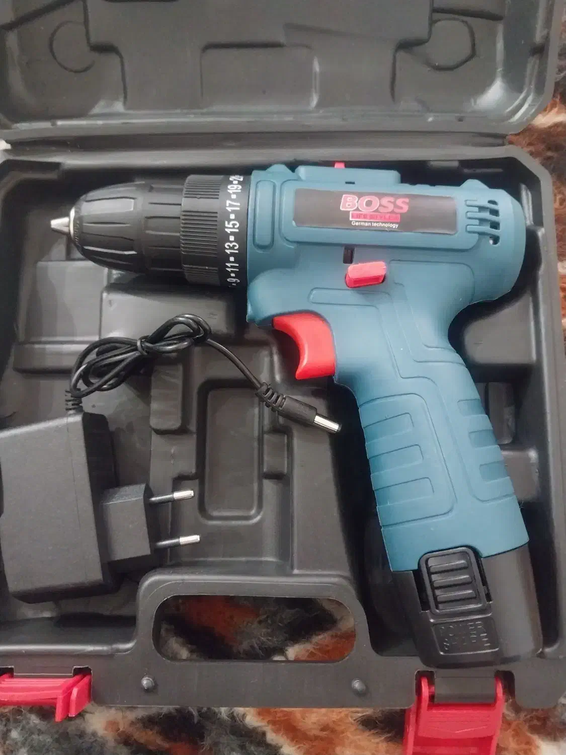 سه عدد وسایل برقی|ابزارآلات|مرند, |دیوار