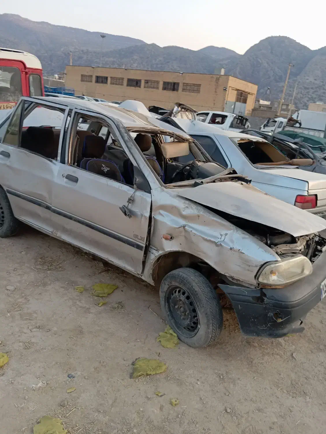 خودرو تصادفی|خودرو سواری و وانت|نورآباد ممسنی, |دیوار