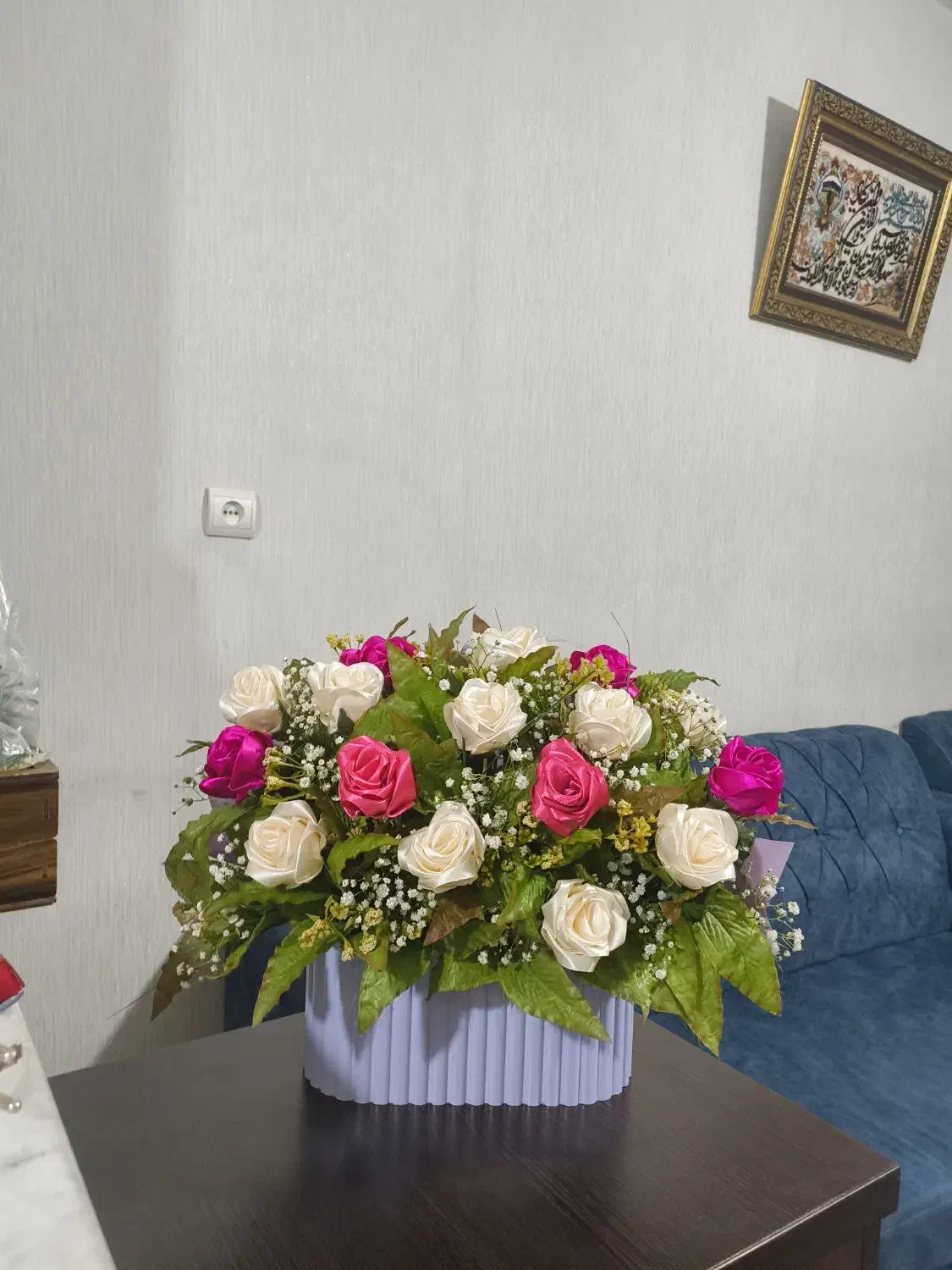 گل رز روبانی|گل مصنوعی|شهریار, کهنز|دیوار