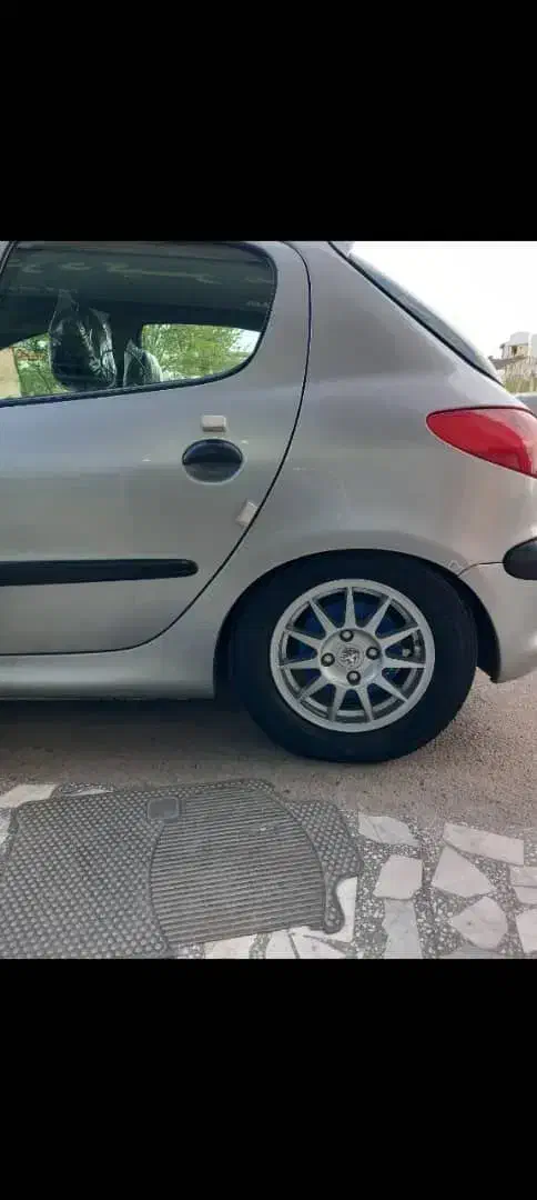 پژو۲۰۶ مدل ۸۲ تمیز وسرحال|خودرو سواری و وانت|خشکبیجار, |دیوار