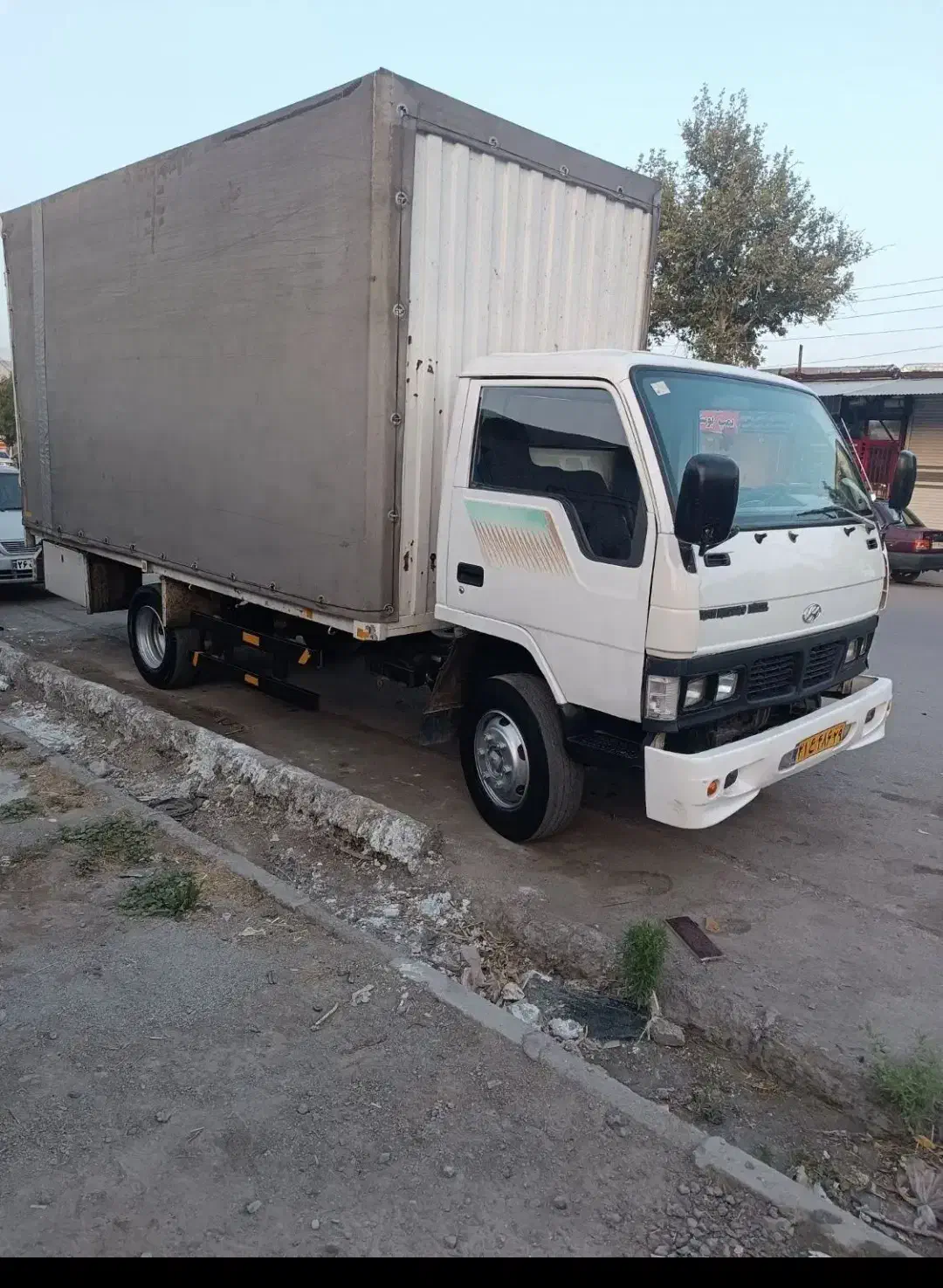 استخدام راننده آقا پایه2یا1|استخدام حمل و نقل|کرمانشاه, |دیوار