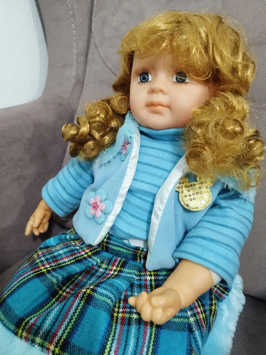 عروسک|اسباب‌‌بازی|شیراز, بریجستون|دیوار