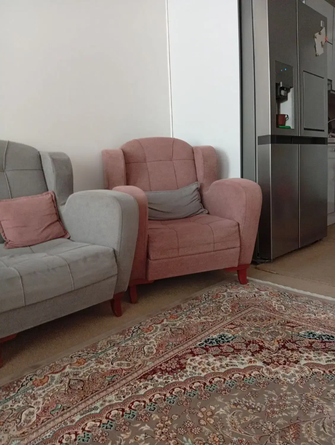 مبل راحتی|مبلمان خانگی و میز عسلی|قم, شاه ابراهیم|دیوار