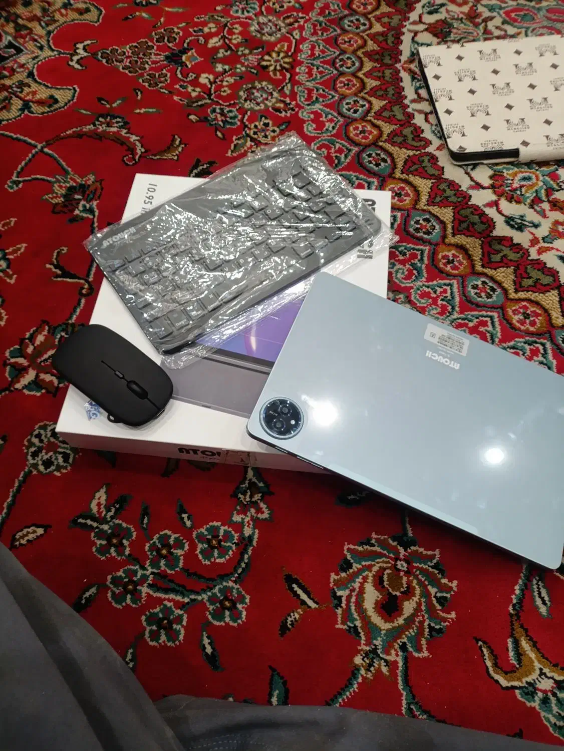 تبلت|تبلت|بهارستان, |دیوار