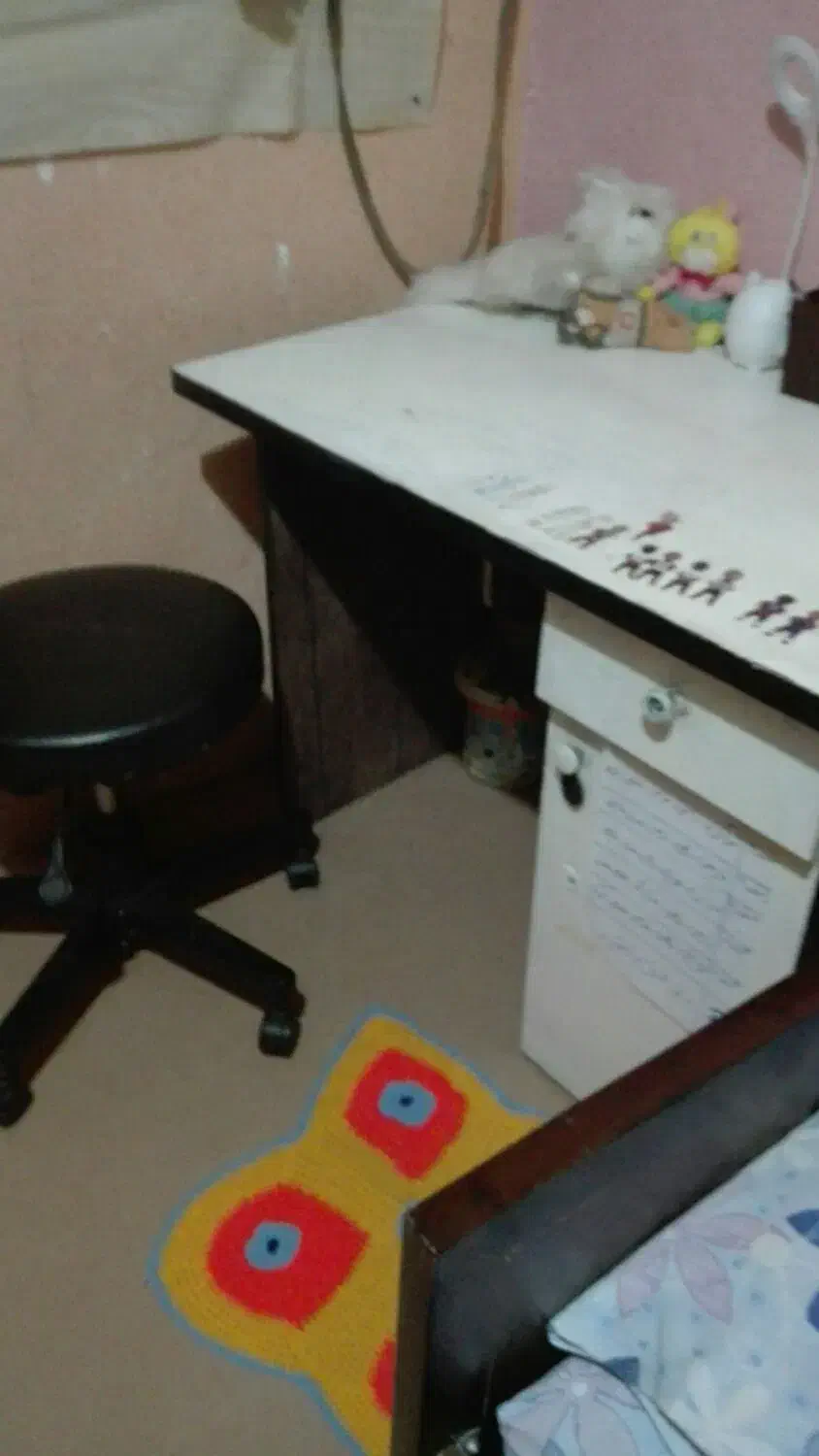 میزتحریر‌۹۰۰باصندلی‌۱۳۰۰|میز تحریر و کامپیوتر|آغاجاری, |دیوار