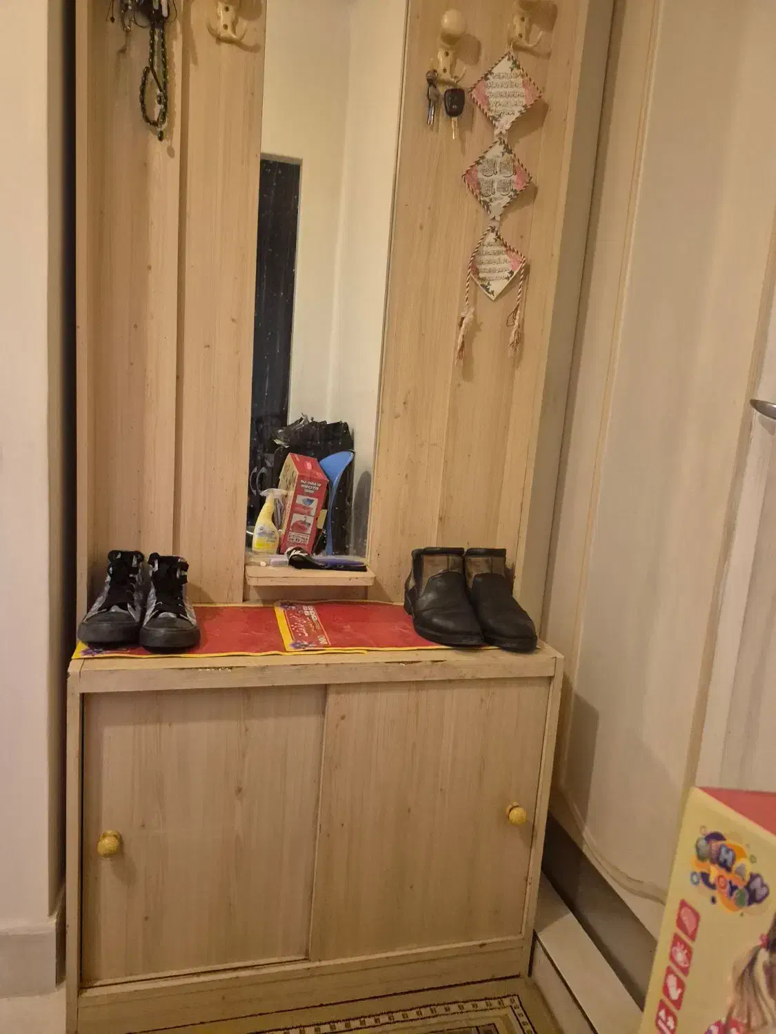 جاکفشی|جاکفشی، کمد، دراور|گرگان, |دیوار