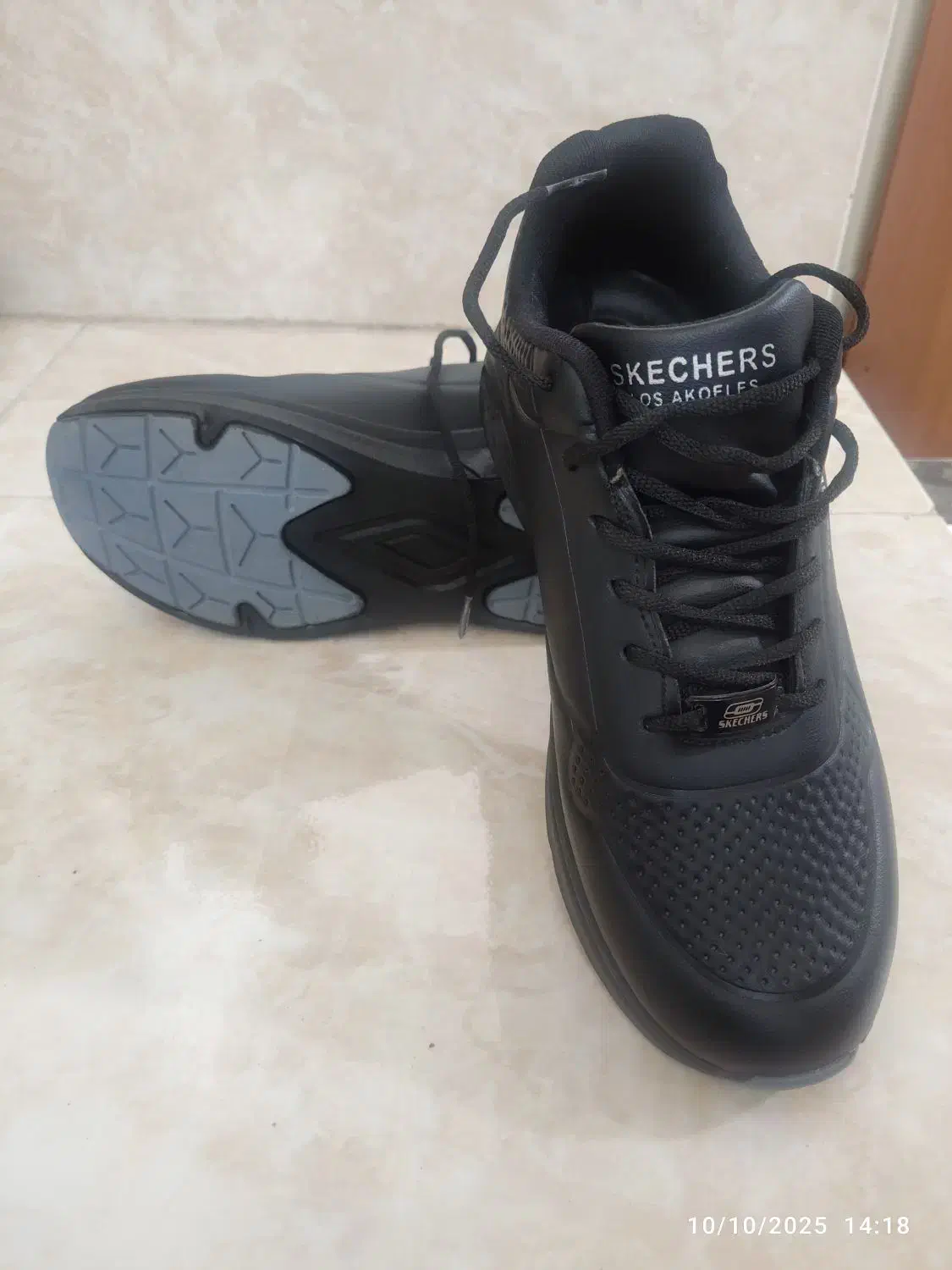 کفش چرمی اسکیچرز نو|کیف، کفش، کمربند|فولادشهر, C1|دیوار