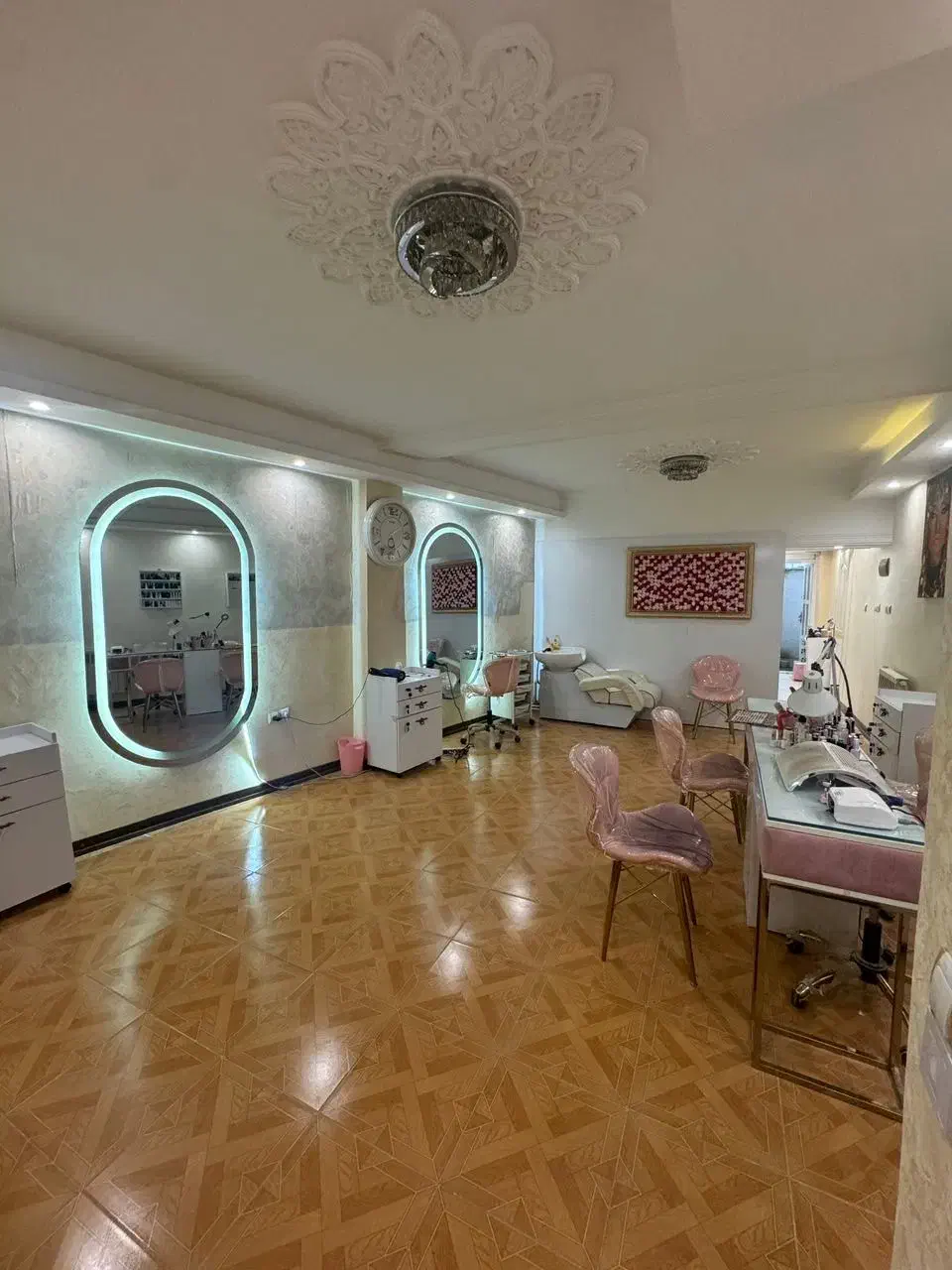 اجاره سوئیت گلسار|اجارهٔ آپارتمان|رشت, کاکتوس|دیوار