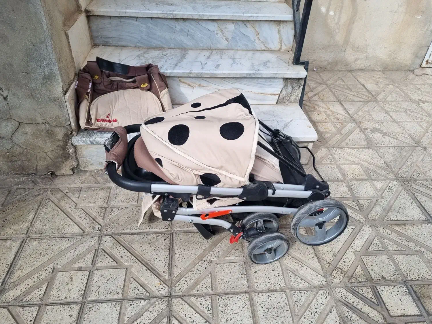 کالسگه و کیف کودک|کالسکه و لوازم جانبی|آبیک, |دیوار