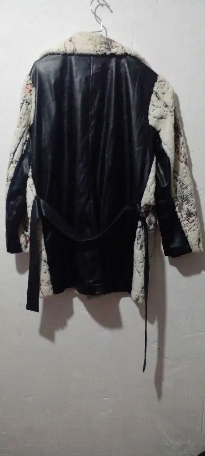 پالتو چرم اصل درحد نو سایز ۲|لباس|نورآباد, |دیوار