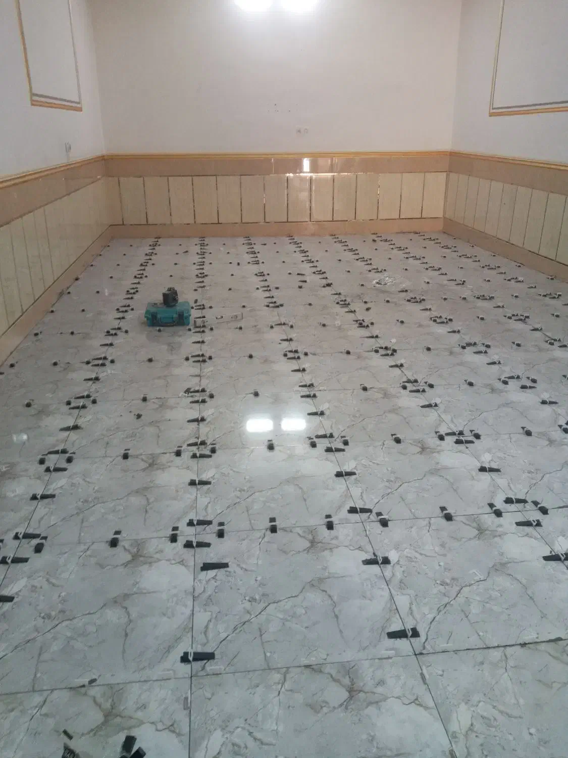 کاشی کاری و سرامیک کار و کاشیکار|خدمات پیشه و مهارت|چابهار, |دیوار