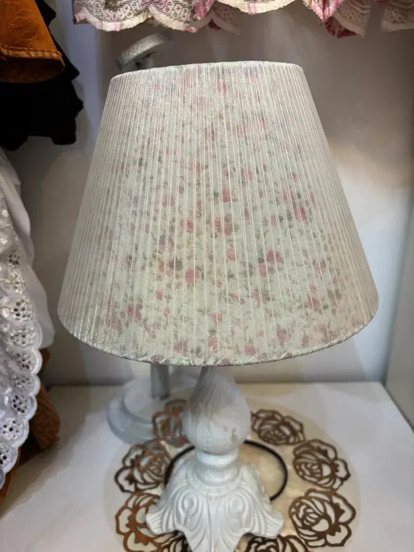 اباژور رو میزی|چراغ خواب و آباژور|قم, انسجام|دیوار