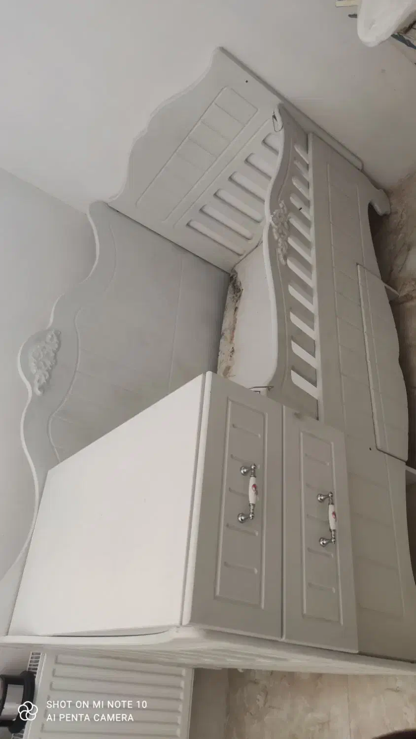 تخت نوزاد نوجوان|تخت و صندلی بچه|پاکدشت, حصار امیر|دیوار