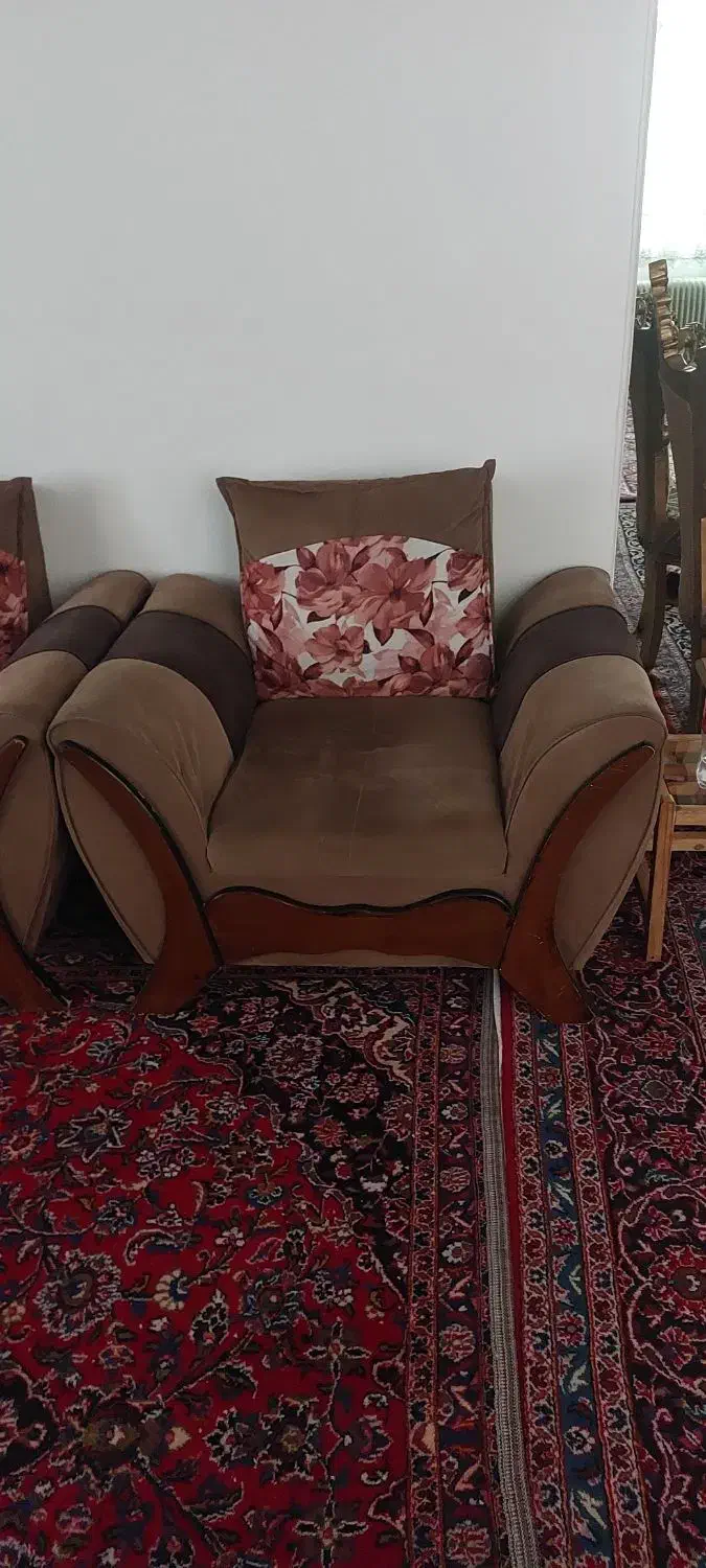 مبلمان راحتی ۷ نفره قیمت توافقی|مبلمان خانگی و میز عسلی|تهران, امیر بهادر|دیوار