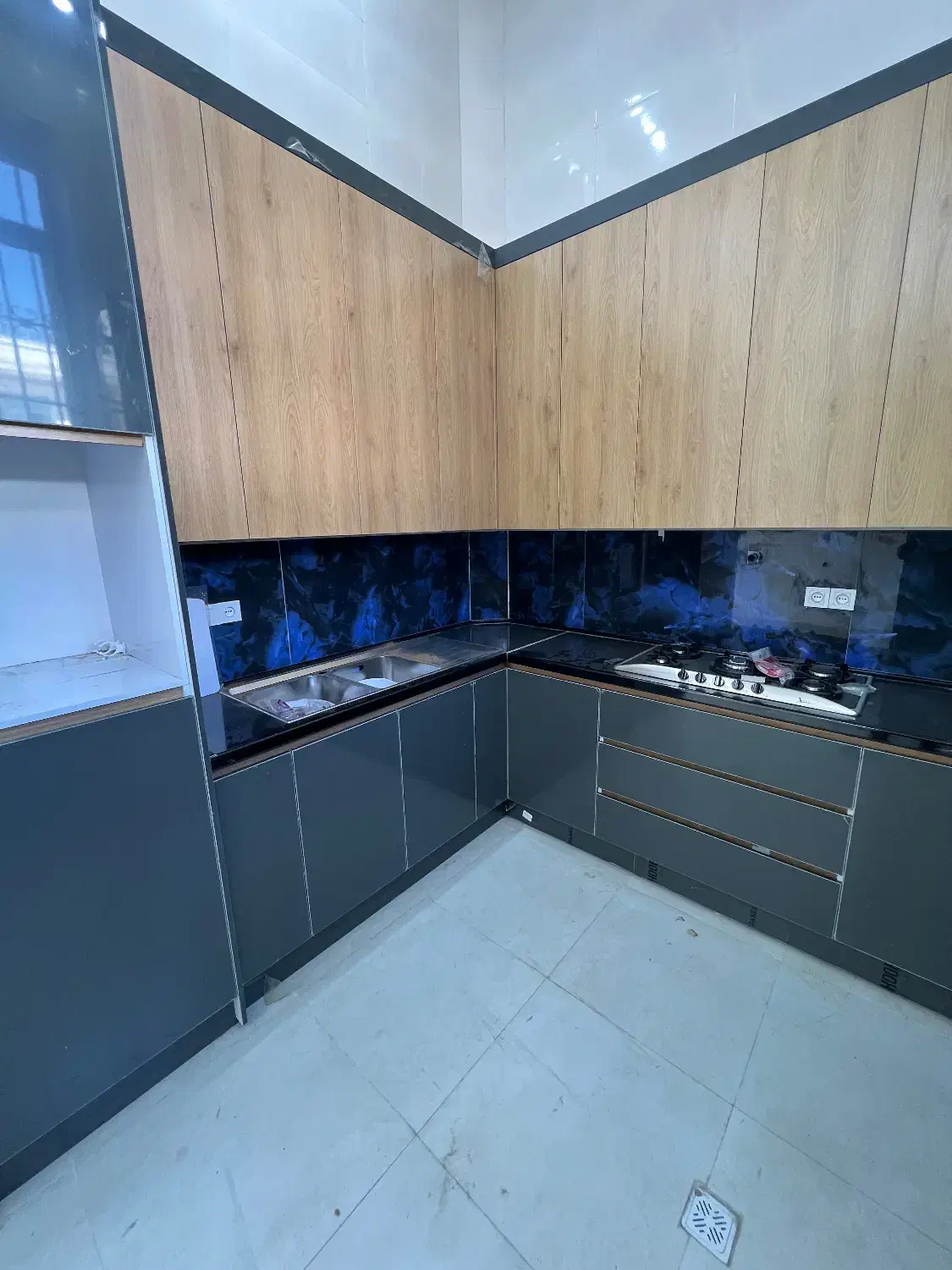 ویلایی کلید نخورده دانشگاه آزاد|فروش خانه و ویلا|بافت, |دیوار