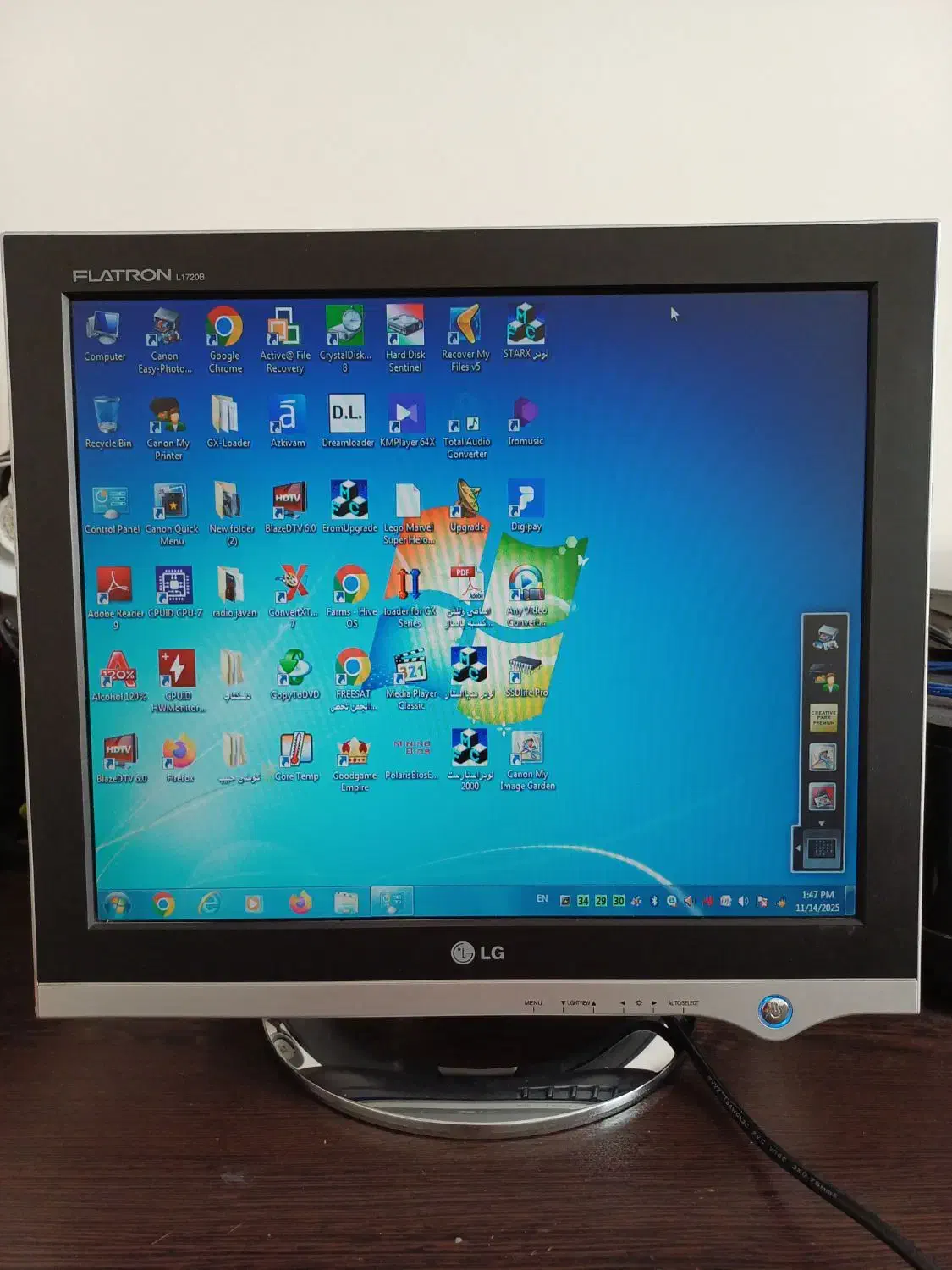 ۳عددمانیتور فوق سالم وتمیز|قطعات و لوازم جانبی رایانه|کرج, کوی مدرس|دیوار