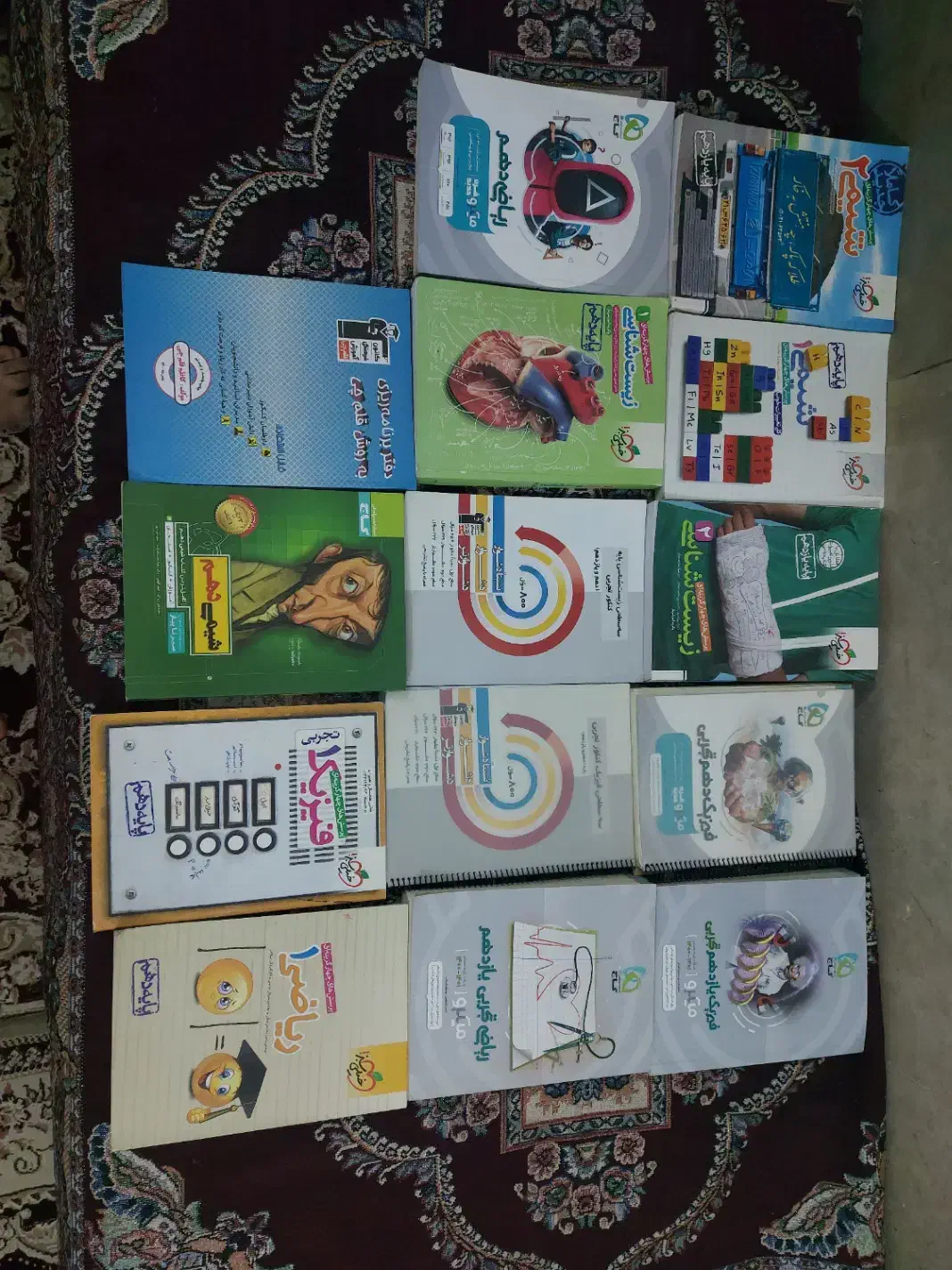 فروش تعدادی کتاب کمک درسی دسته دوم رشته تجربی|کتاب و مجله آموزشی|لار, |دیوار