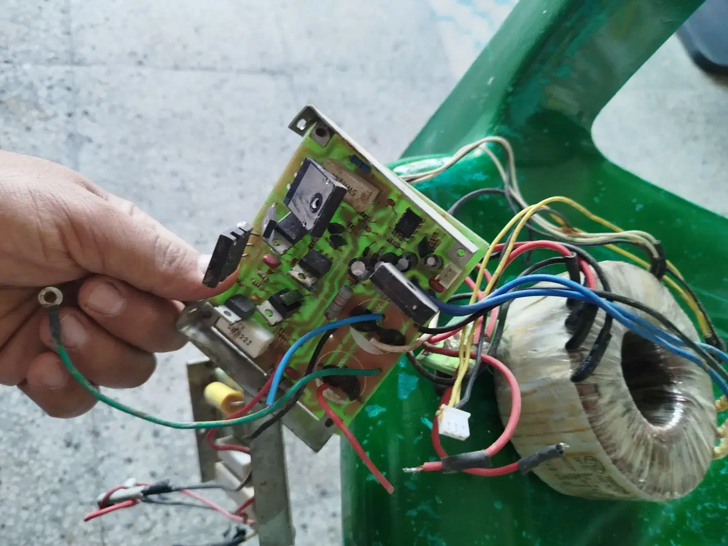 ترانس باند اکتیو|گیتار، بیس، امپلیفایر|شیروان (خراسان), |دیوار