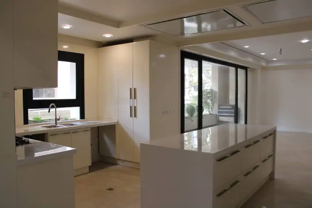 آپارتمان300متری3خوابه تک واحدی3پارکینگ دروس