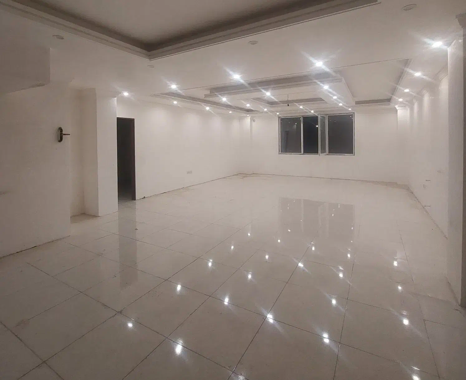 ۱۴۷متر ۳خوابه/ فول امکانات/ کلید نخورده/خ امیرکبیر|فروش آپارتمان|محمدشهر, محمدشهر|دیوار