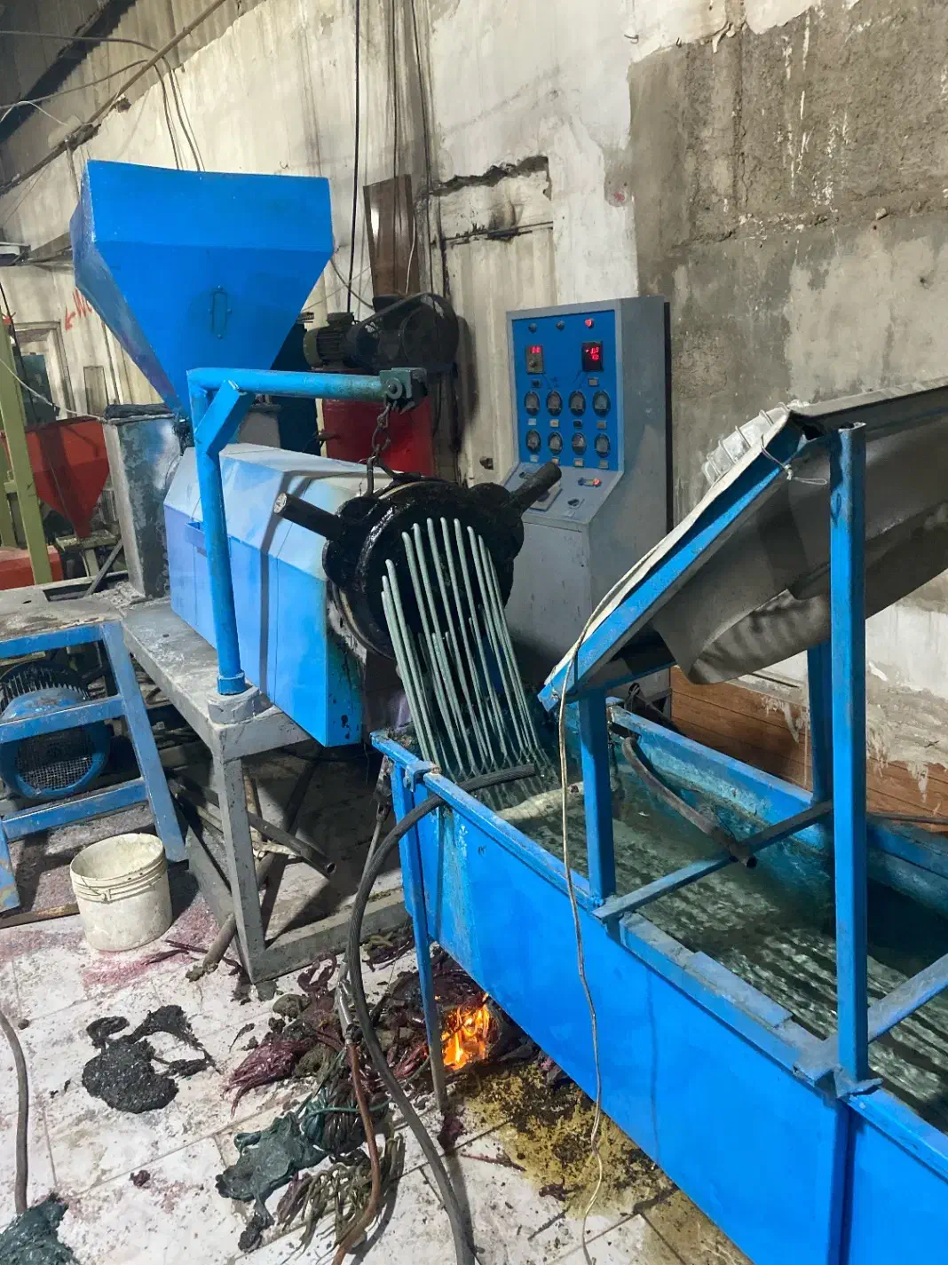 خط تولید نایلون ونایلکس وگرانول کندور|ماشینآلات صنعتی|کرج, شهرک امیر المومنین|دیوار