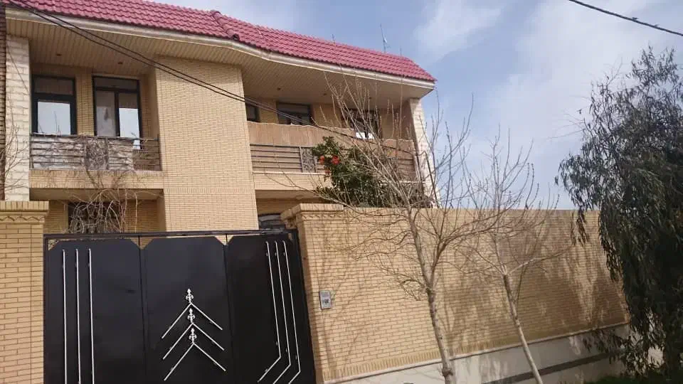 دو طبقه با مغازه ملکی صدرا فاز ۲(شیراز)|فروش خانه و ویلا|لار, |دیوار