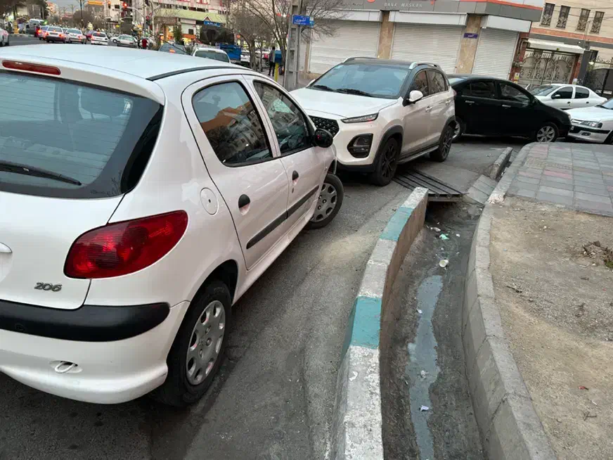 ۲۰۶ تیپ۲ سفید|خودرو سواری و وانت|تهران, باشگاه نفت|دیوار