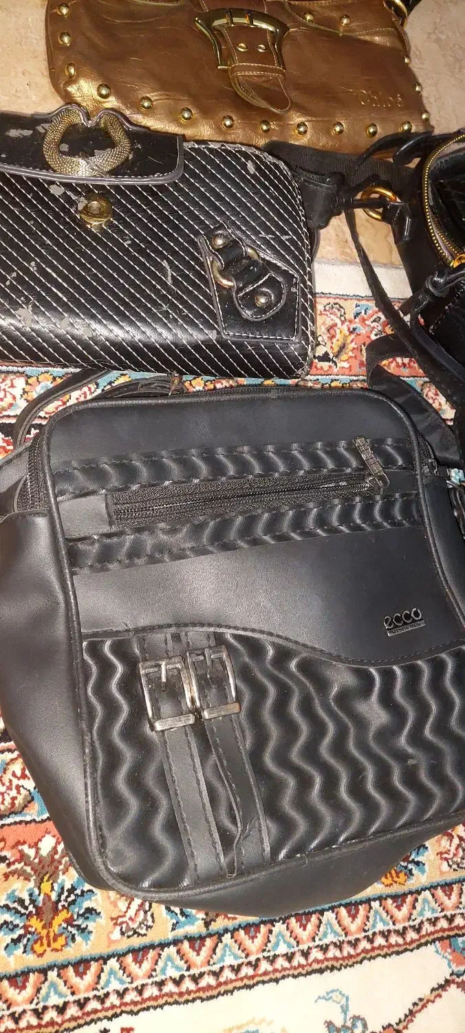 کیف ۵۰ تومن|کیف، کفش، کمربند|ساری, |دیوار