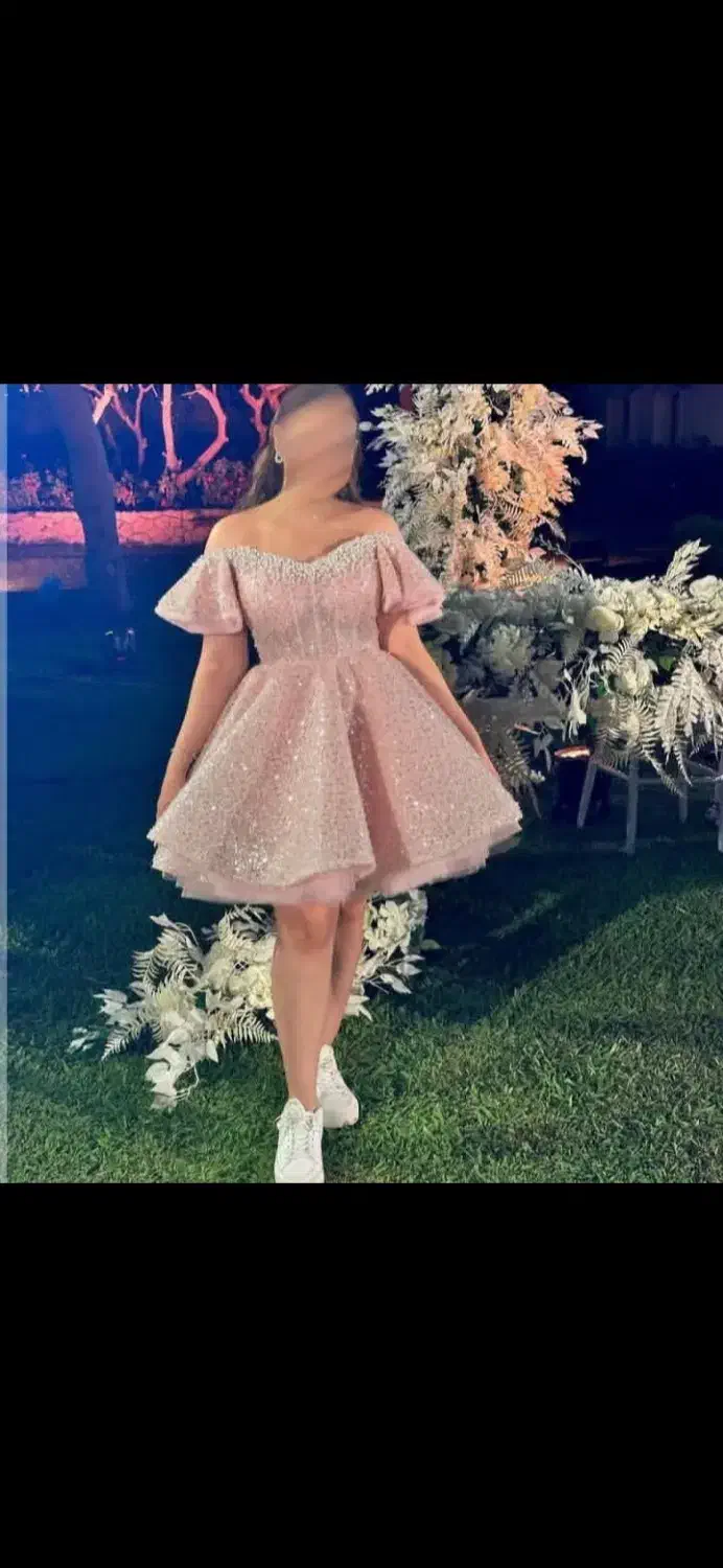 لباس مجلسی|لباس|قم, ولیعصر|دیوار