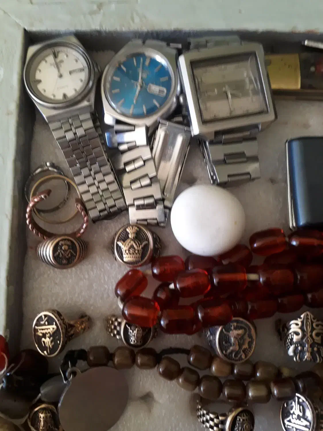 انگشتر نقره کهنه سندلوس|کلکسیون اشیاء عتیقه|بروجن, |دیوار