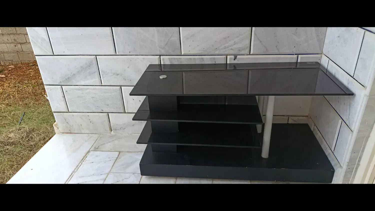 زیر میزی|میز و صندلی غذاخوری|کلاله, |دیوار