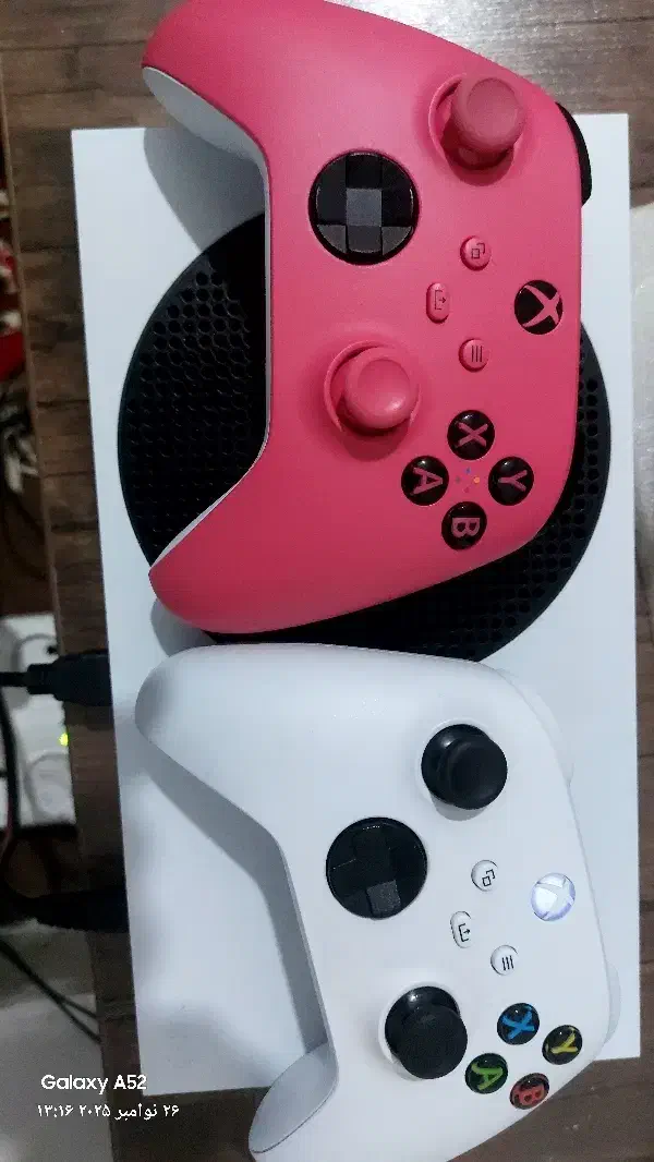 ایکس باکس سری اس در حد نو 2 دسته|کنسول، بازی ویدئویی و آنلاین|خرم‌آباد, |دیوار