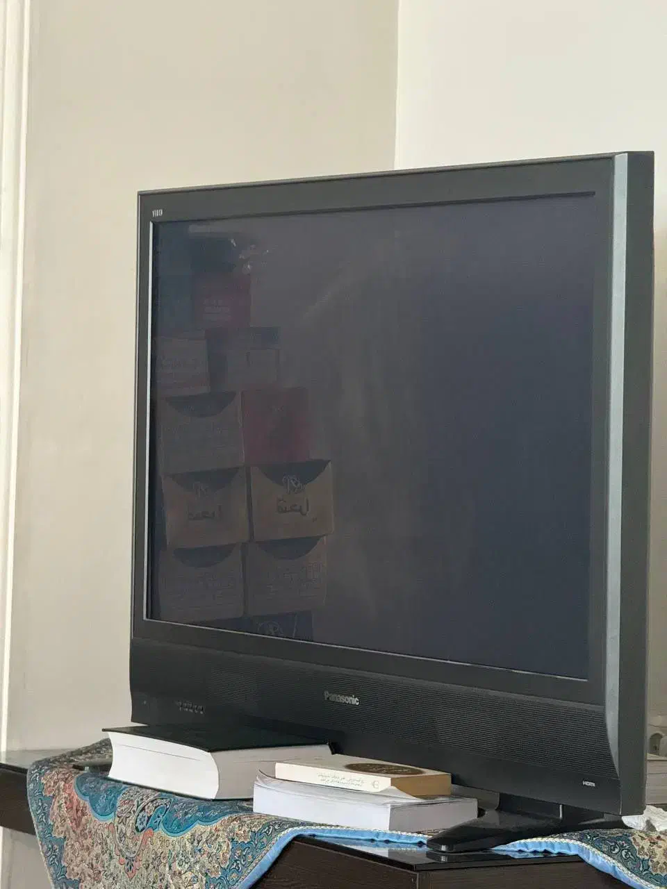 تلوزیون ۴۲ پاناسونیک اصلی|تلویزیون و پروژکتور|قم, باجک یک|دیوار