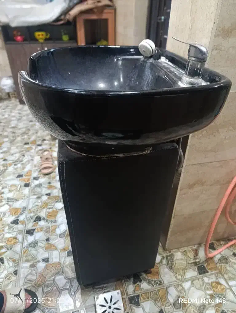 فروشی|آرایشگاه و سالن‌های زیبایی|بندر امام خمینی, |دیوار