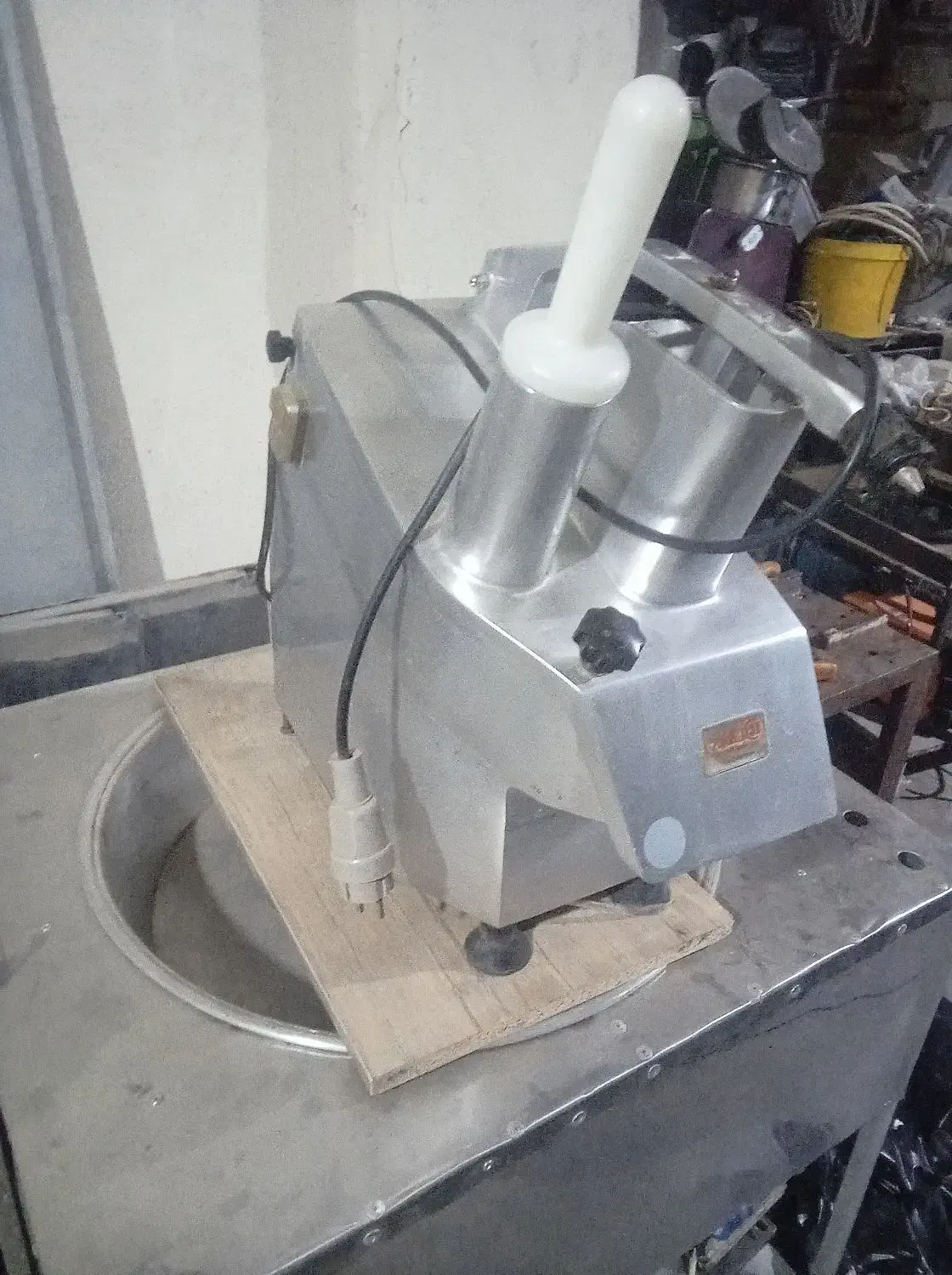 اسلایسر/خلال‌کن براکس|خردکن، آسیاب، غذاساز|اصفهان, قهجاورستان|دیوار