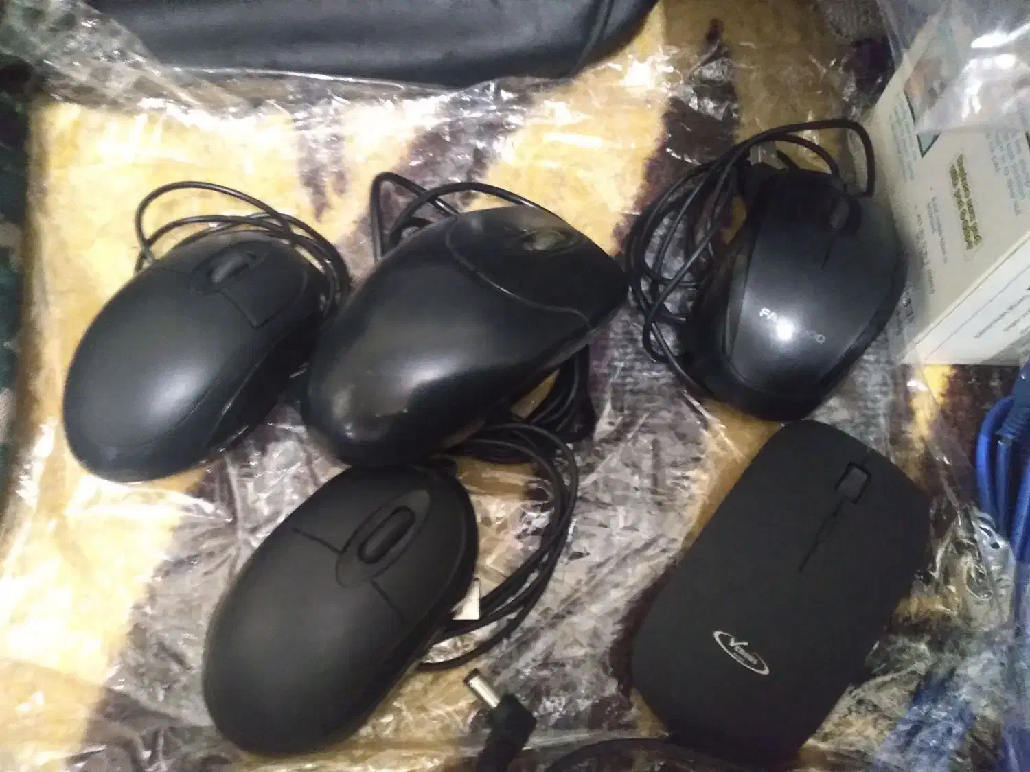 پاور کامپیوتر  موس پورت  وسایل دیگه|قطعات و لوازم جانبی رایانه|تهران, آذری|دیوار