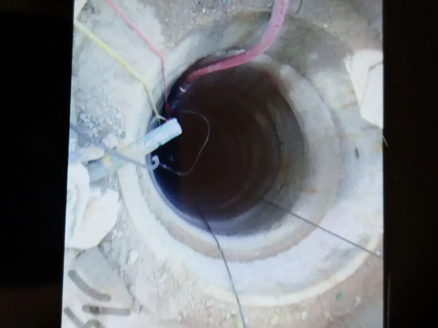 چاه وچاه کنی امداد|خدمات پیشه و مهارت|باسمنج, |دیوار