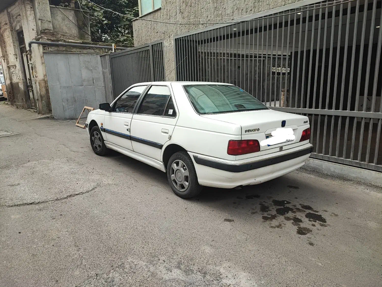 پژو پرشیا  سفید مدل ۸۷ بیرنگ و فنی کاملا سالم|خودرو سواری و وانت|رشت, خمیران زاهدان|دیوار