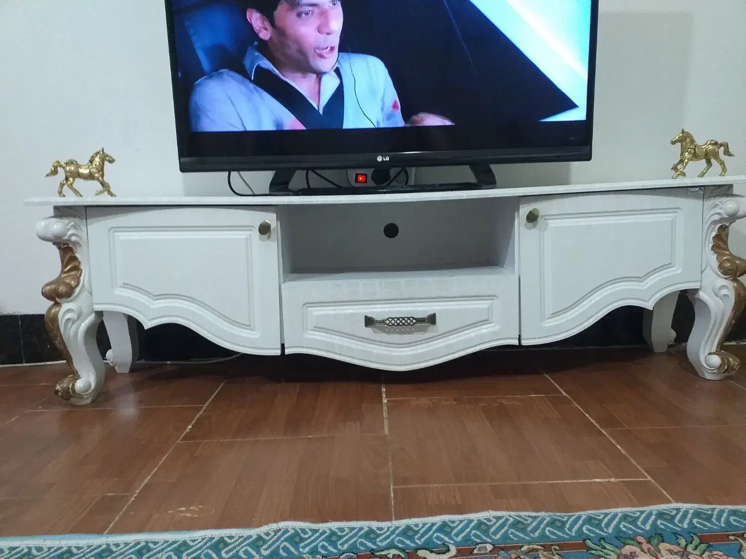 ساعت وزیر تلویزیون|میز تلویزیون|کوهدشت, |دیوار